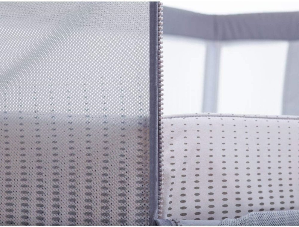 Cododo next to me air rose Chicco