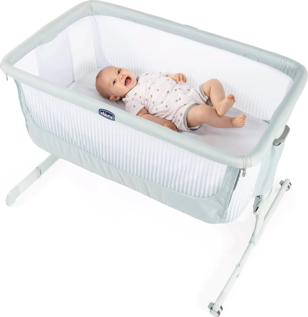 Cododo next to me air sky Chicco