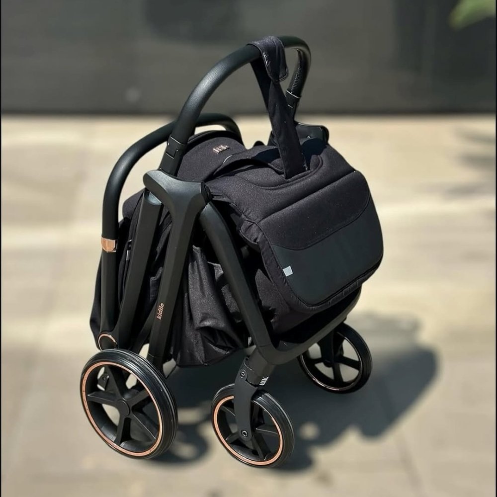 Poussette compacte noir C5 Kidilo