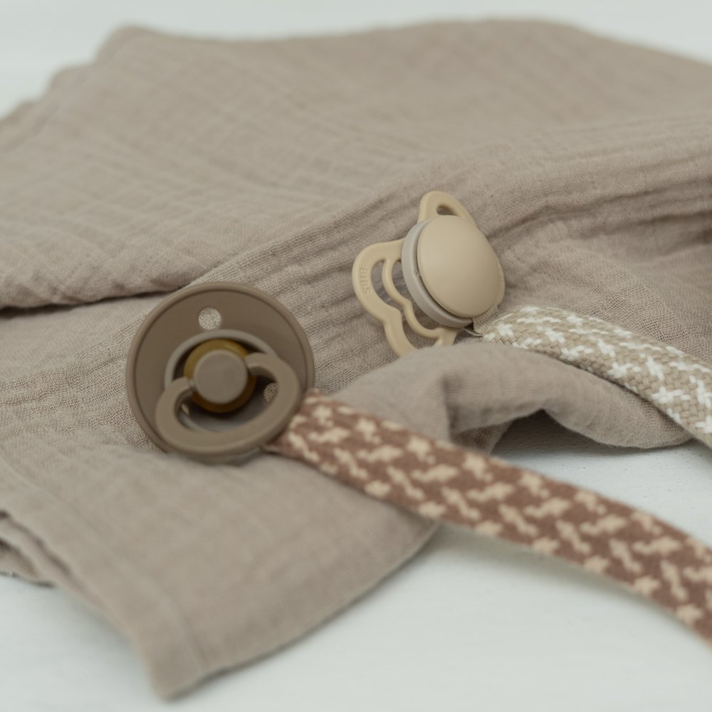 Attache sucette Ivory / Baby Blue Bibs