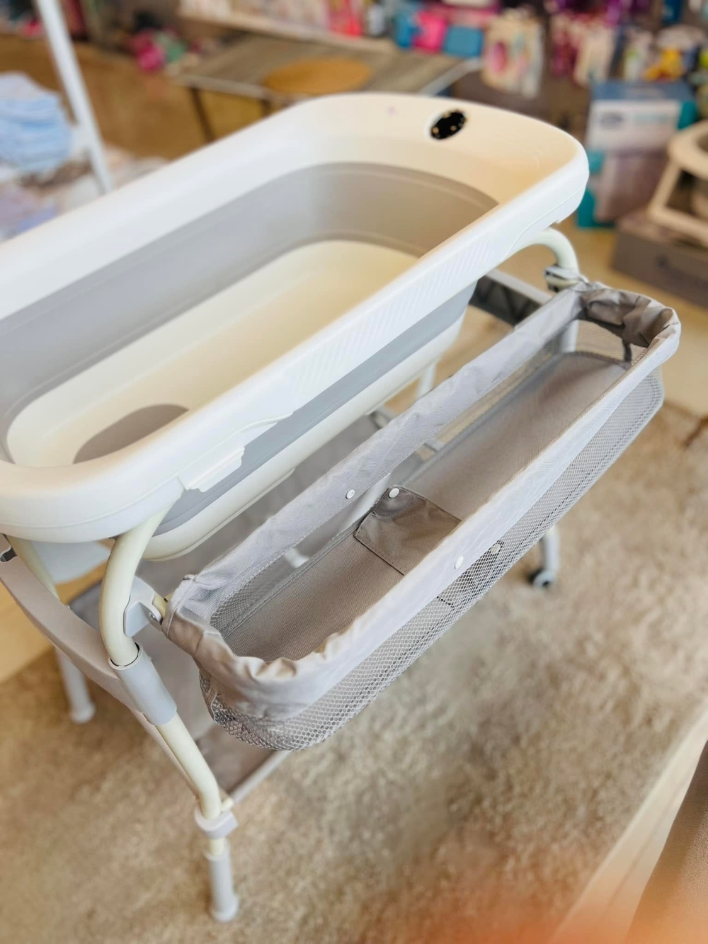 Baignoire bébé avec table à langer