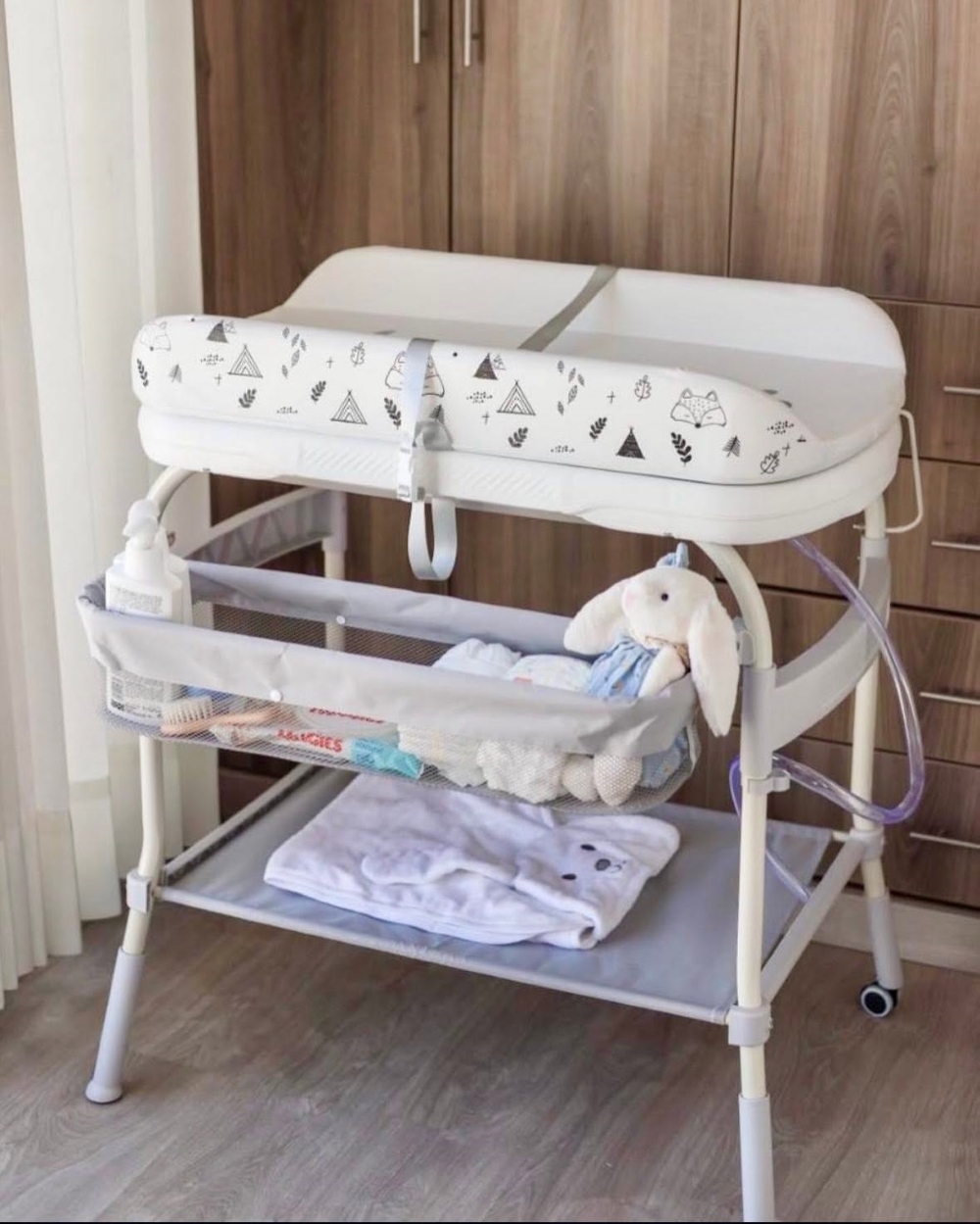 Baignoire bébé avec table à langer