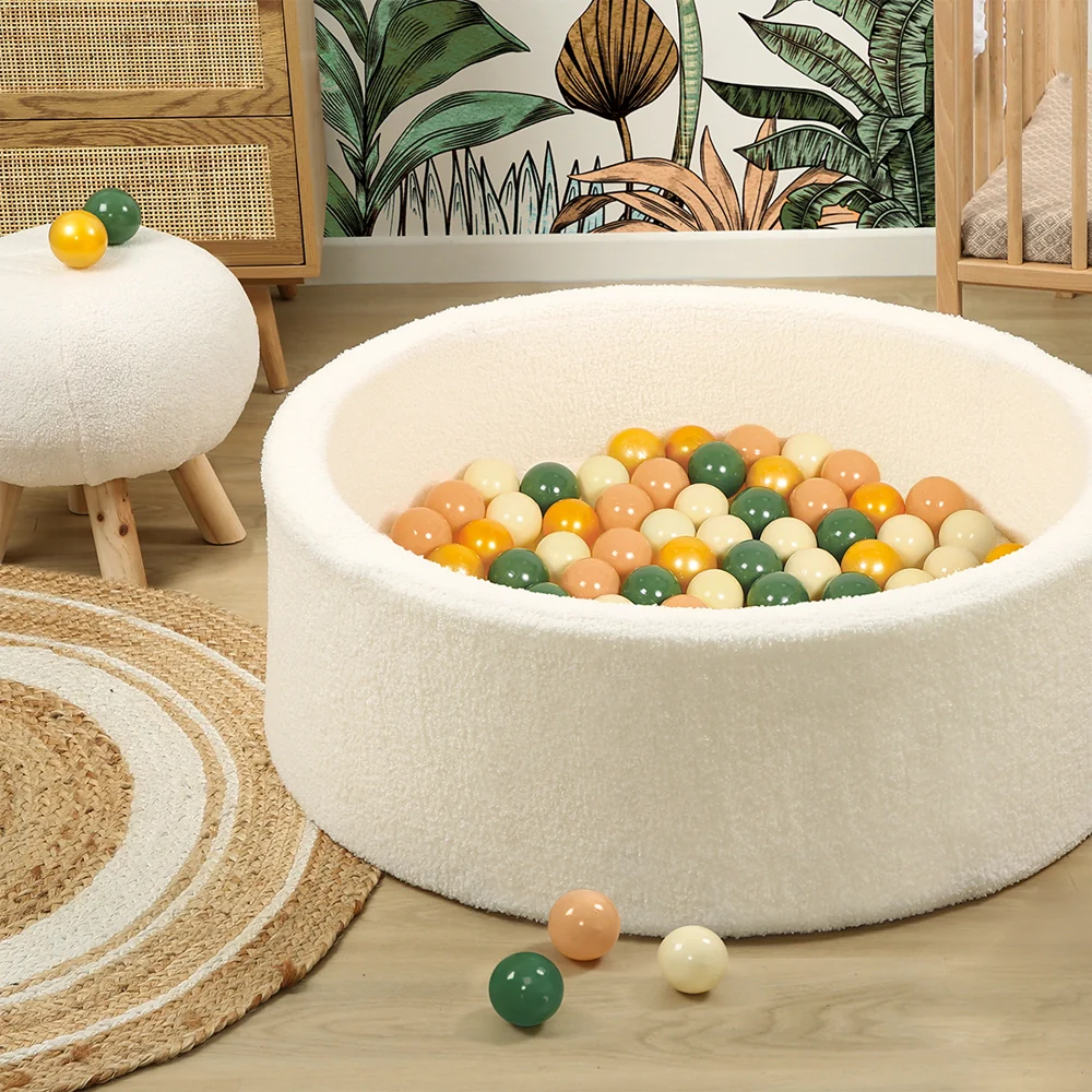 Piscine à balles Plush avec 100 balles Ludi