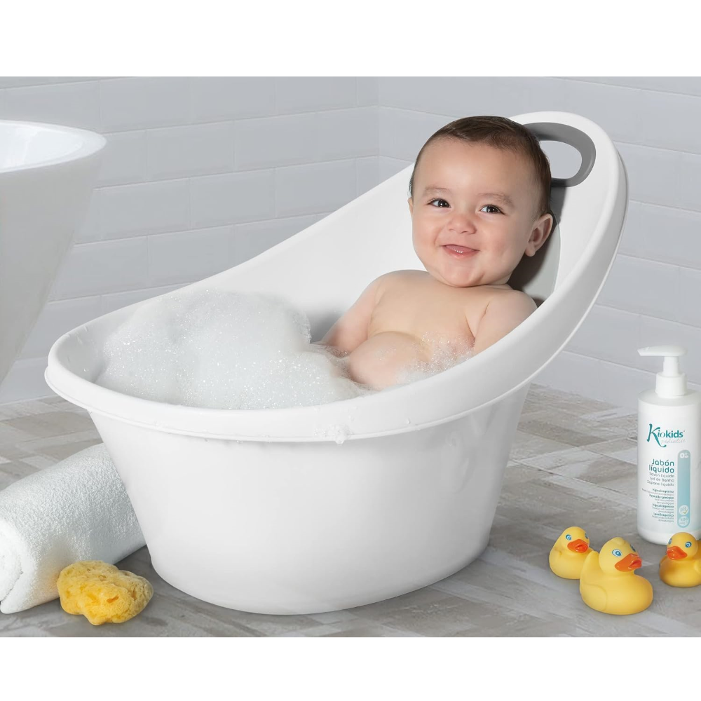 Baignoire-Avec-Bosse-Et-Pieds-Antidérapants-Blanc-kiokids-2 Baignoire avec bosse et pieds antidérapants blanche Kiokids