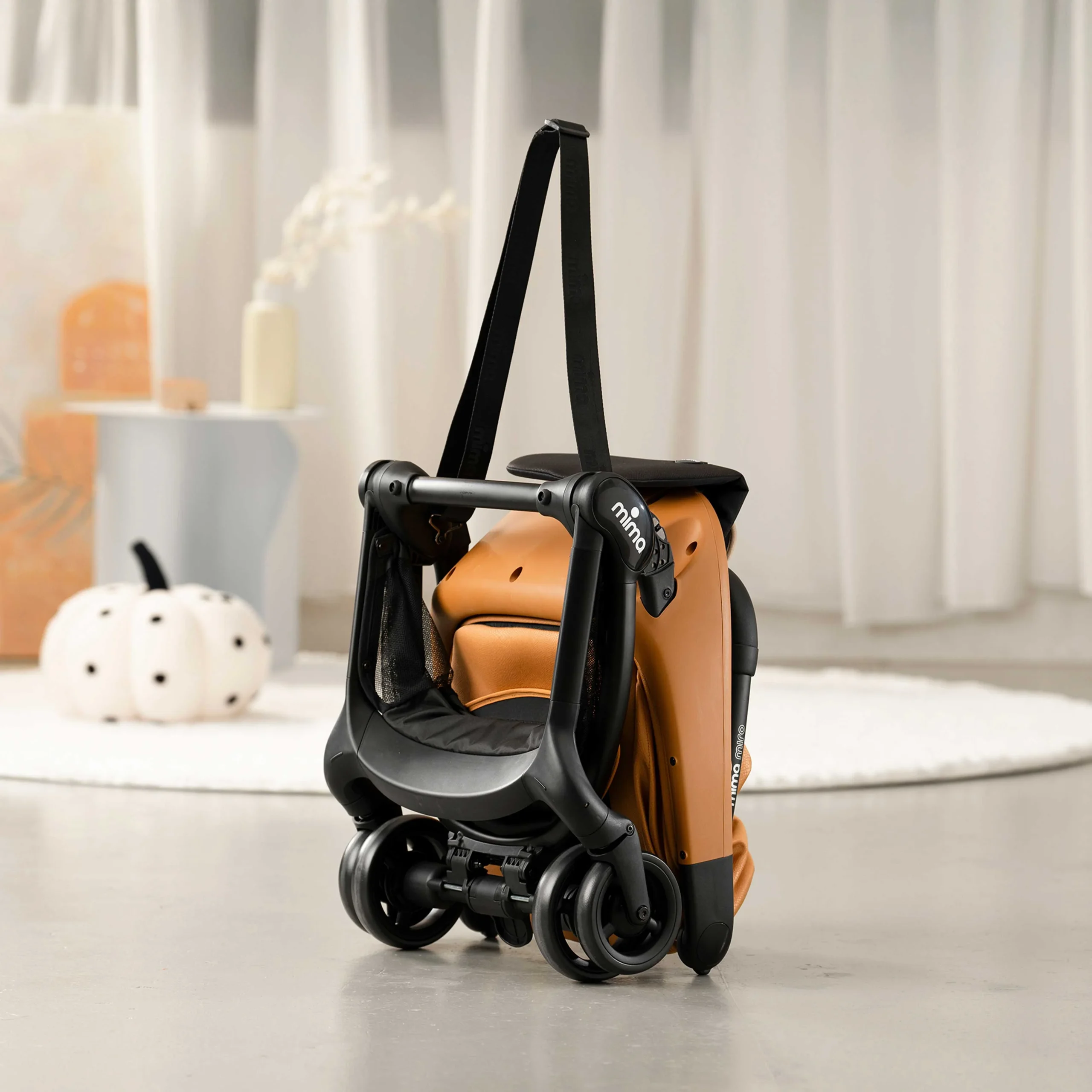 Poussette compacte Miro camel Mima